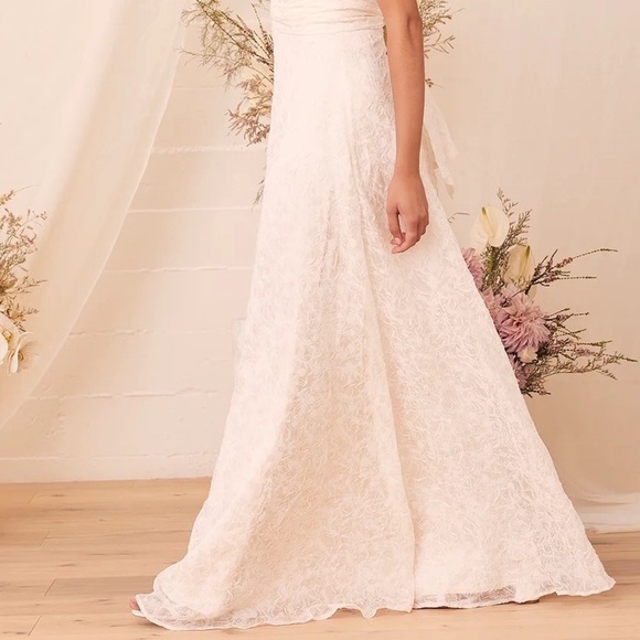 LULU'S Met Your Match Cream Strapless Ruched Maxi Dress NWT - Picture 2 of 6